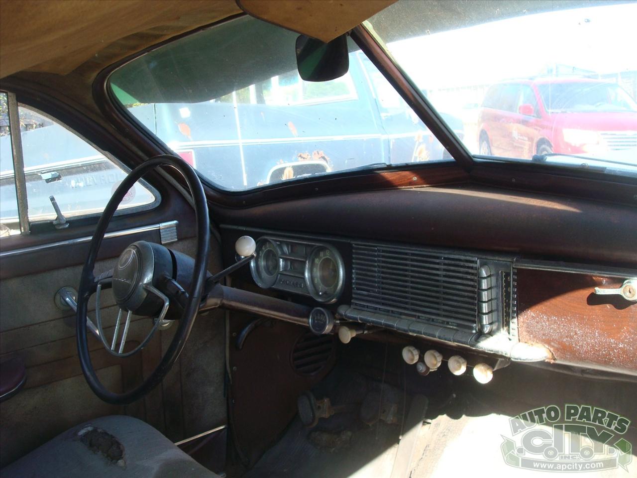 Packard Deluxe 8  1949