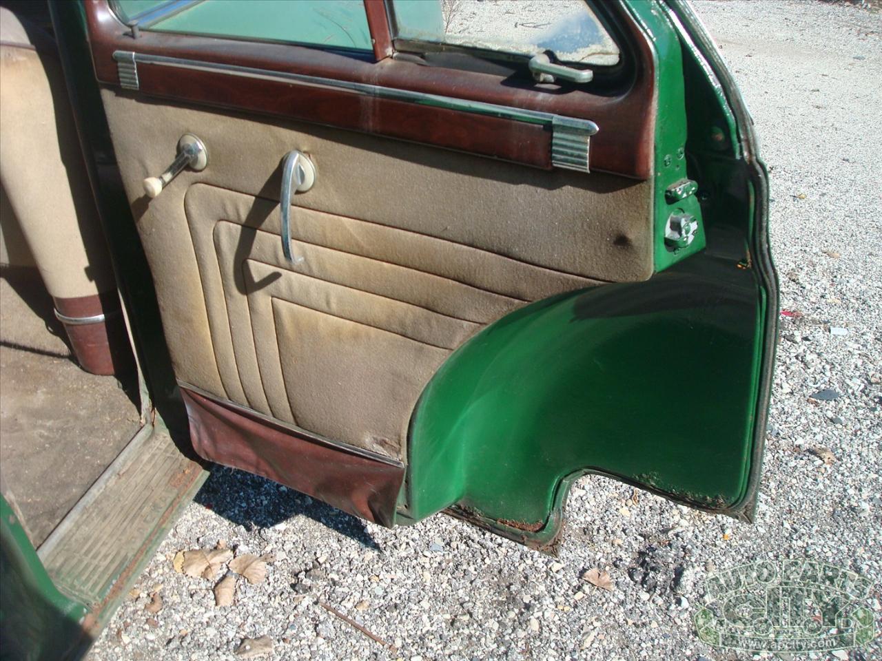 Packard Deluxe 8  1949