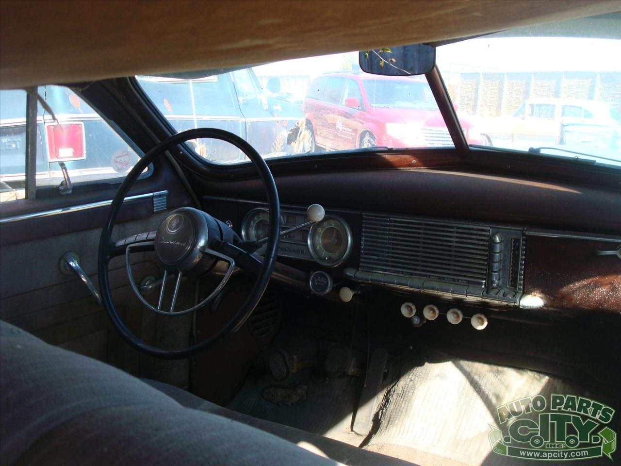 Packard Deluxe 8  1949