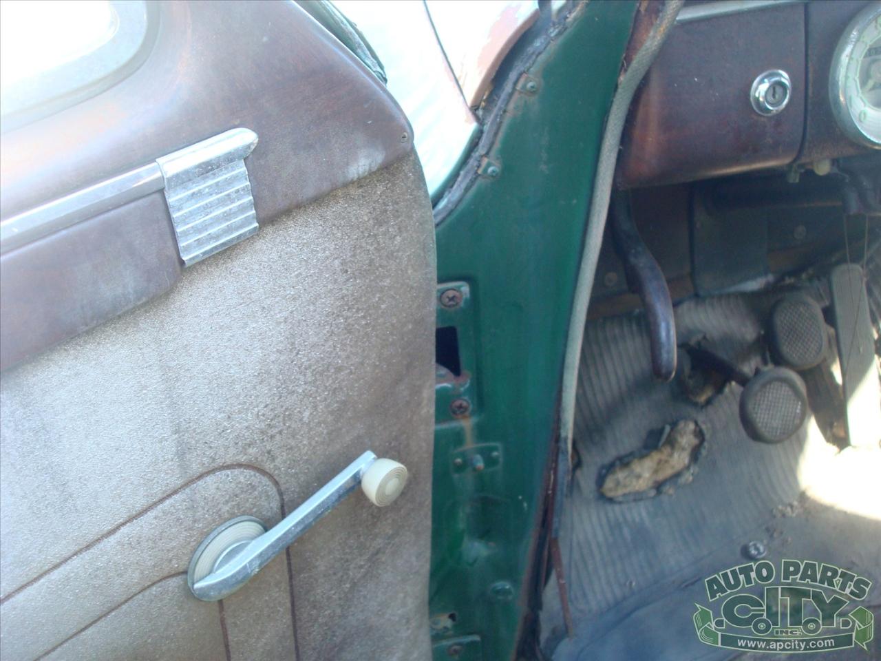 Packard Deluxe 8  1949