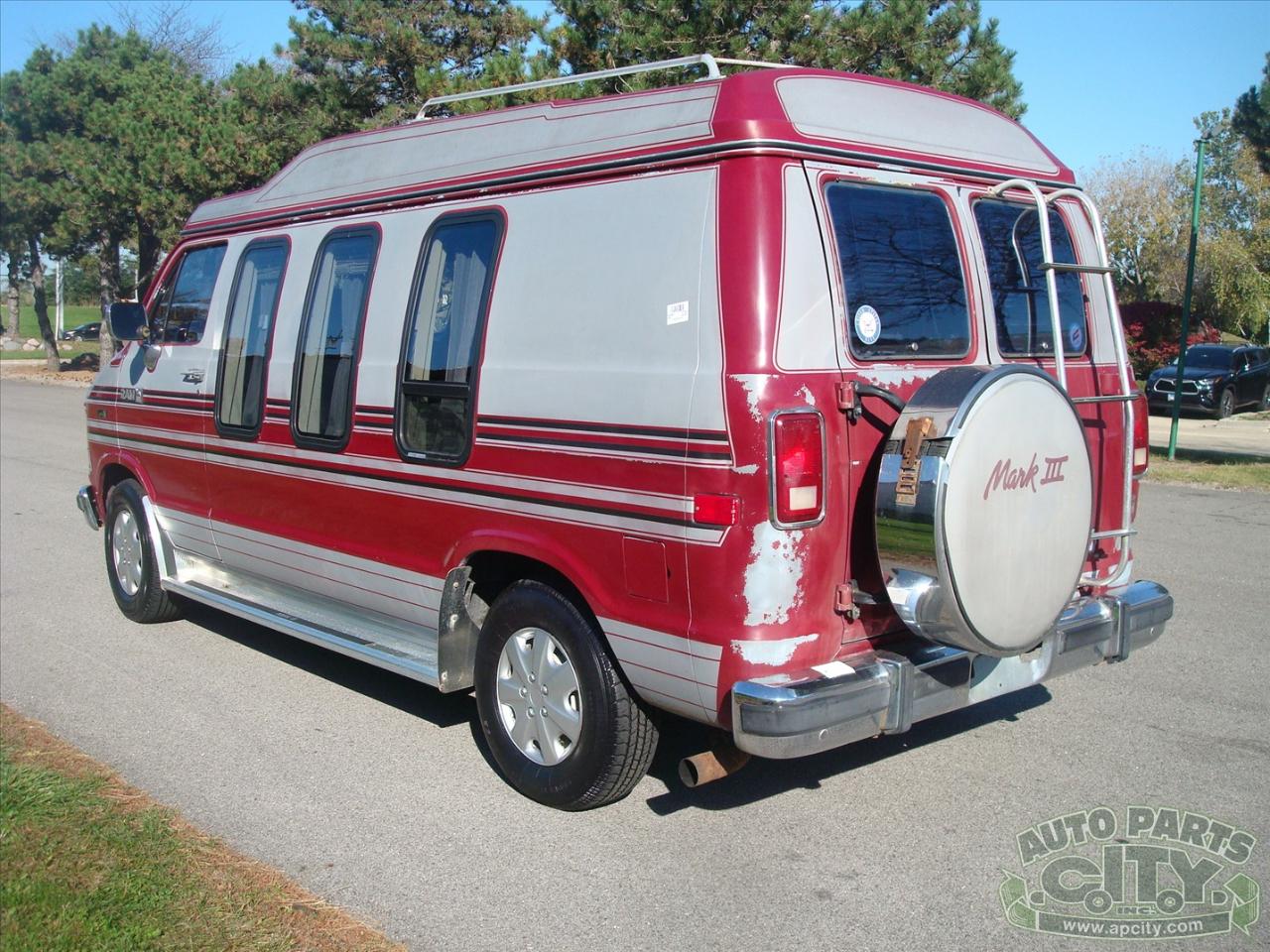 Dodge Ram Van B250 1988