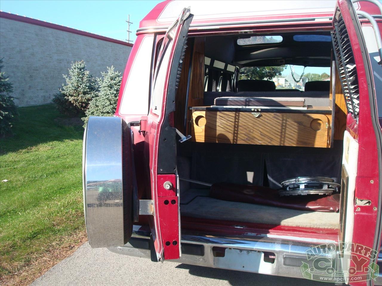 Dodge Ram Van B250 1988
