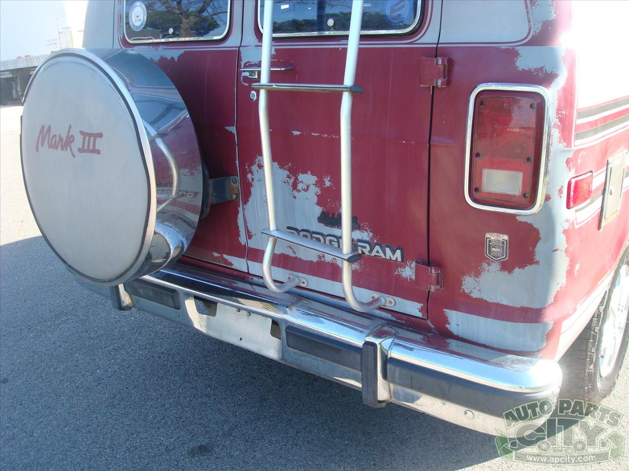 Dodge Ram Van B250 1988