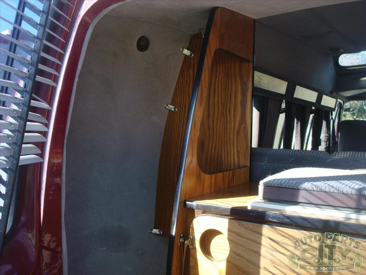 Dodge Ram Van B250 1988
