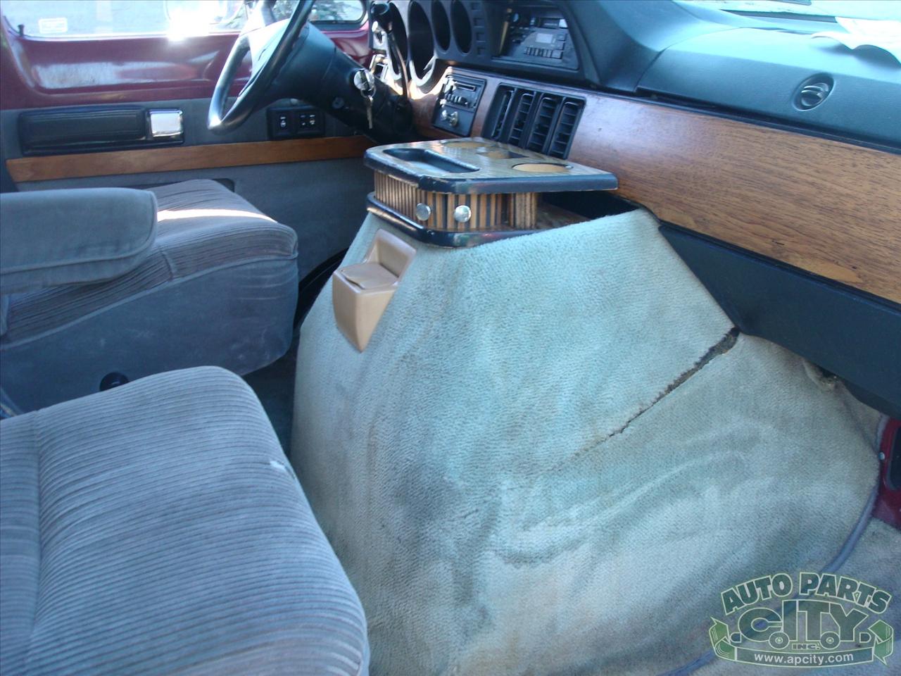 Dodge Ram Van B250 1988