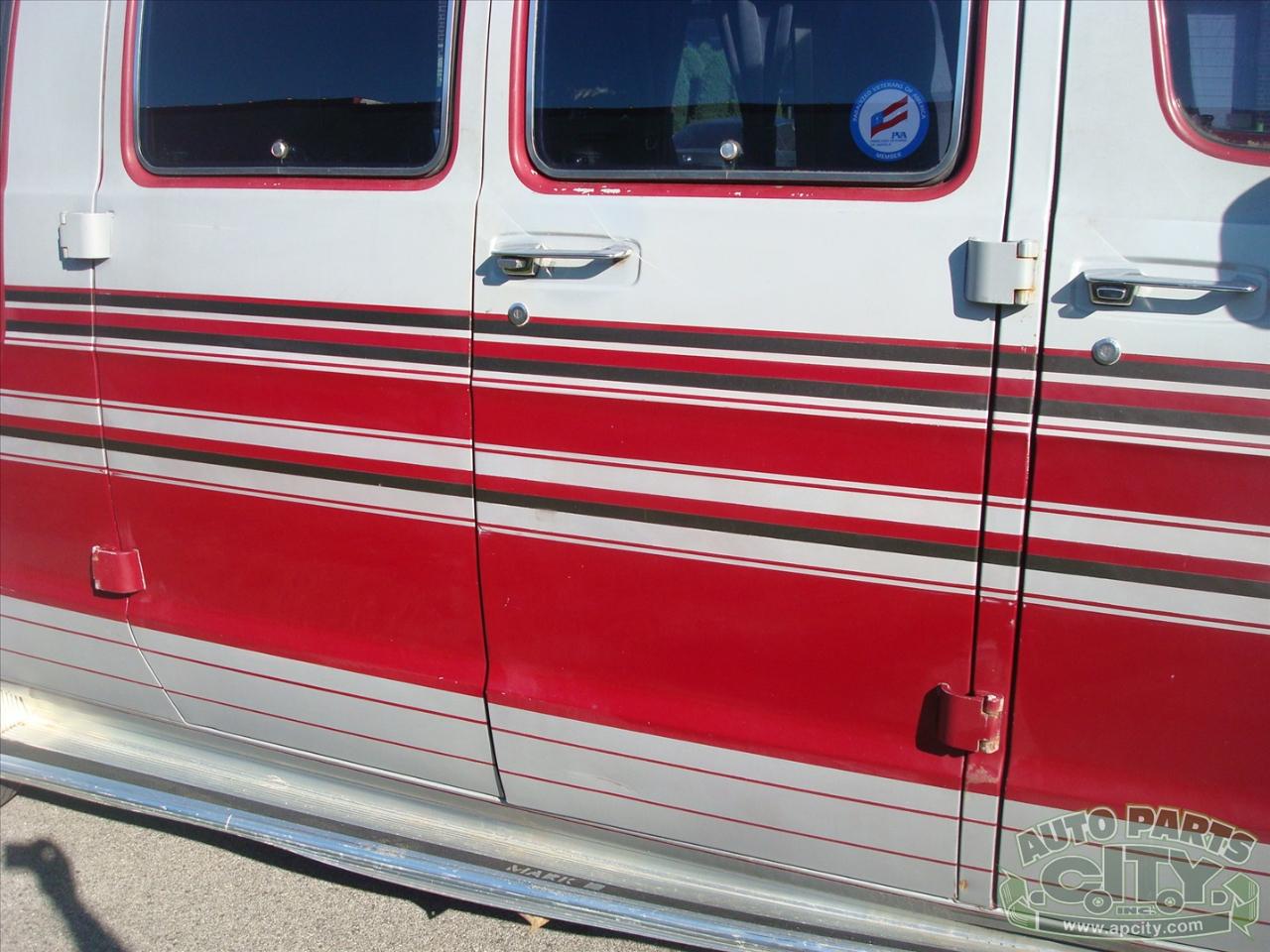 Dodge Ram Van B250 1988