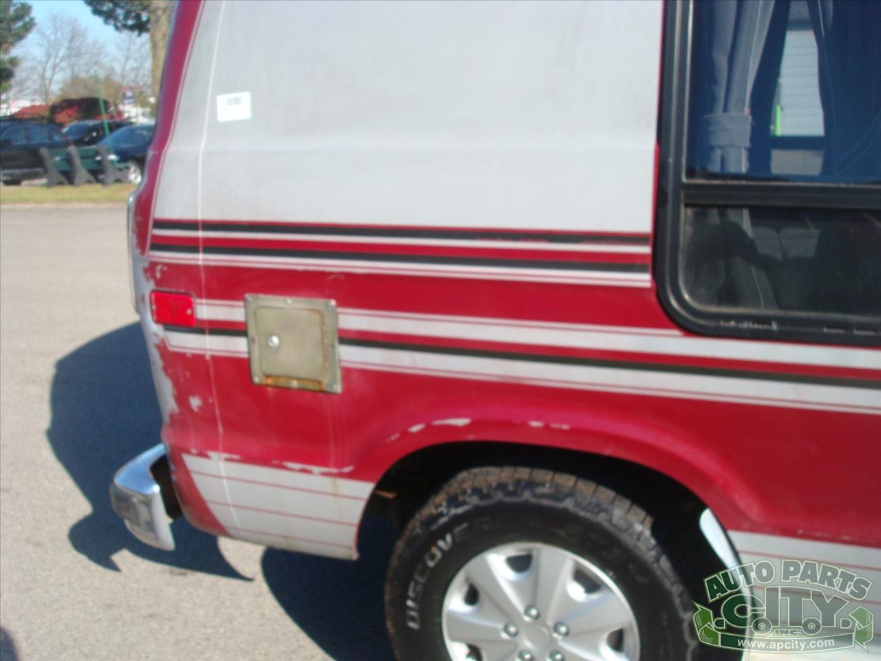 Dodge Ram Van B250 1988
