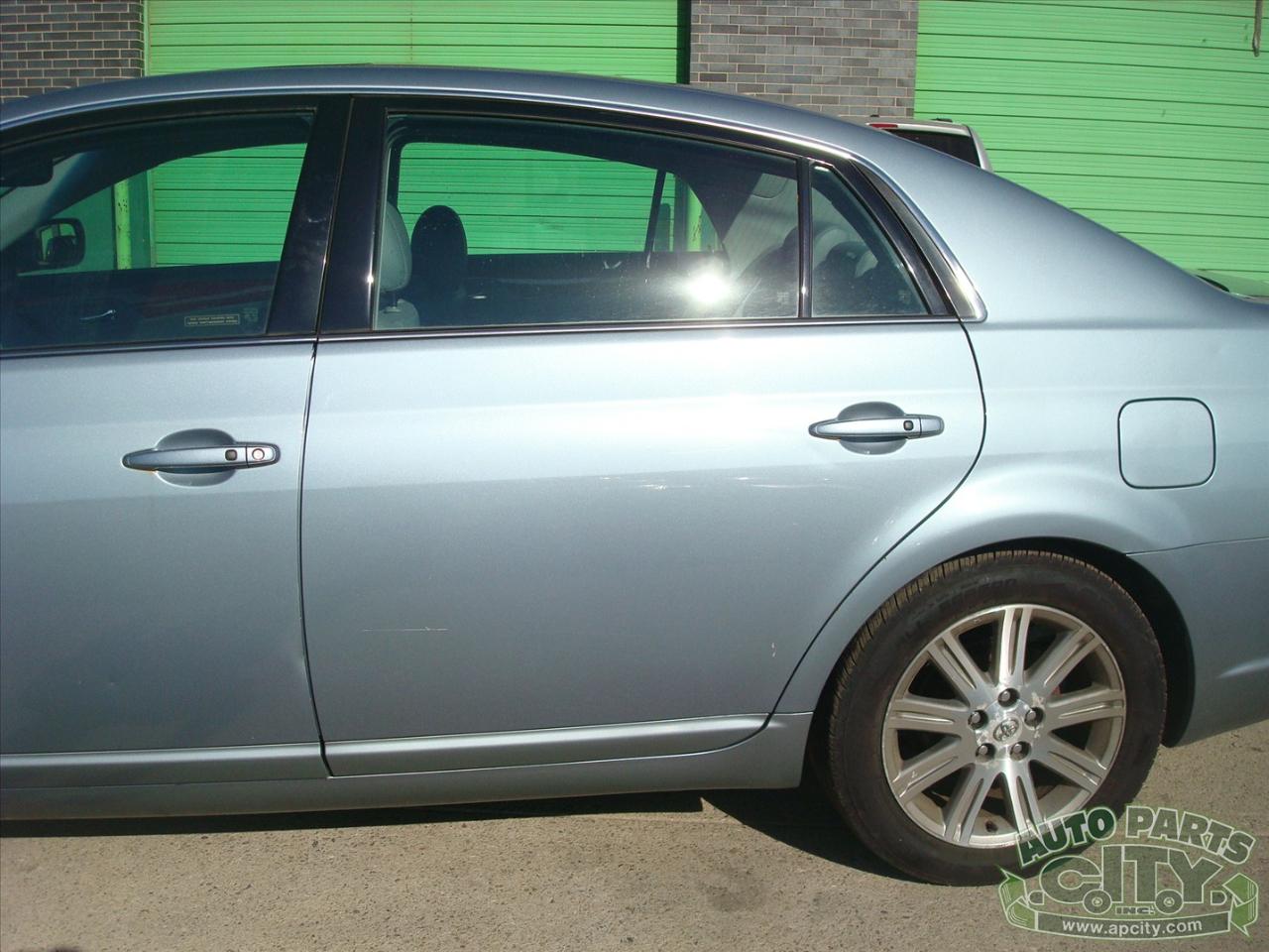 Toyota Avalon Limited 2006