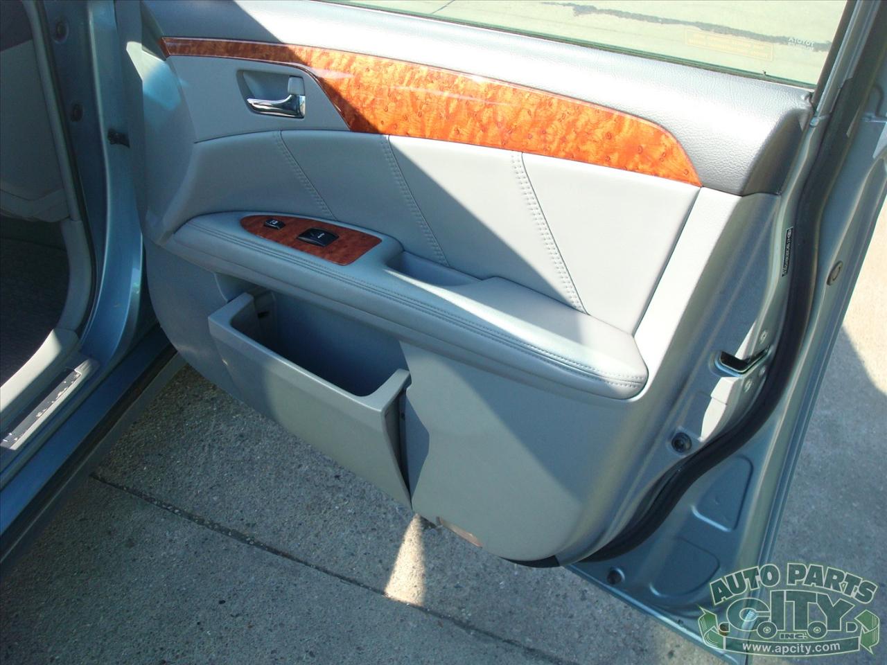 Toyota Avalon Limited 2006