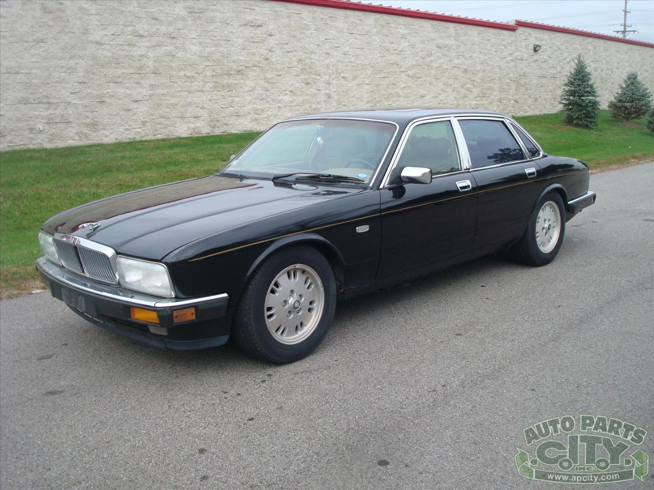 Jaguar XJ Sedan XJ6 1994