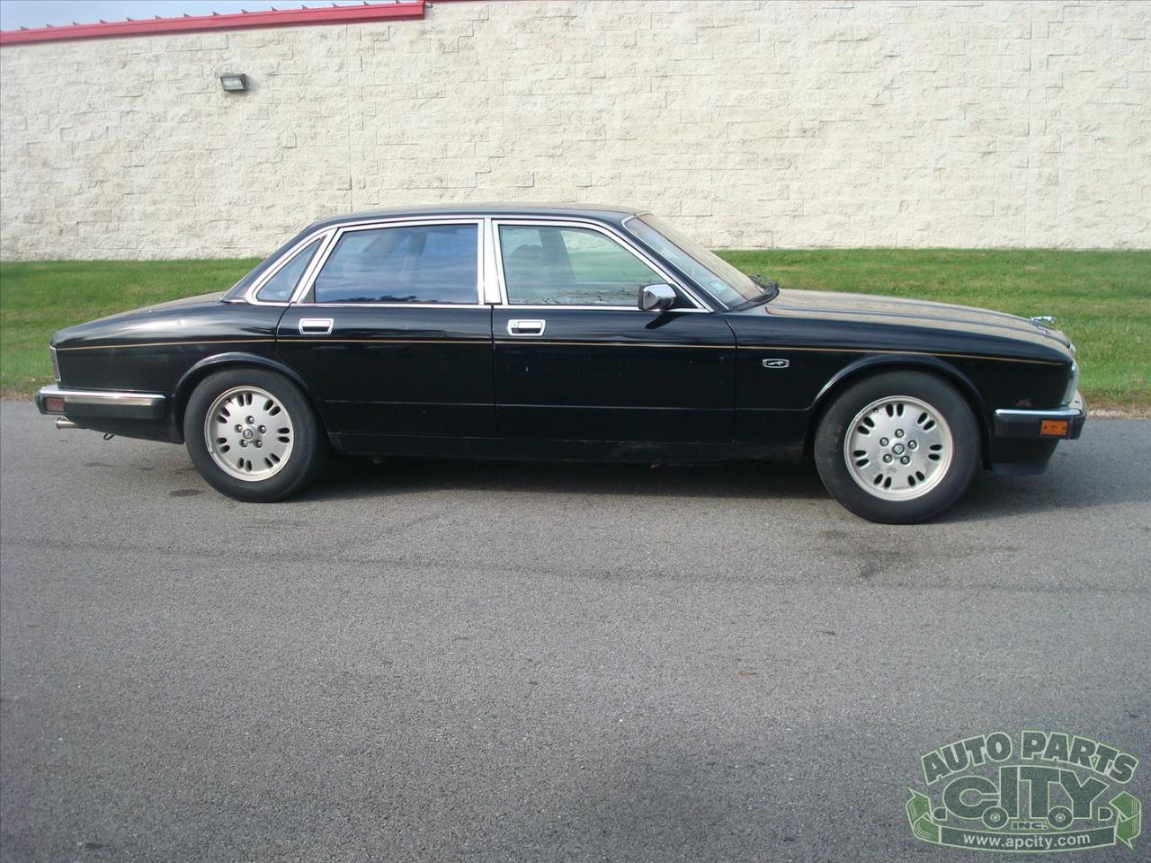 Jaguar XJ Sedan XJ6 1994