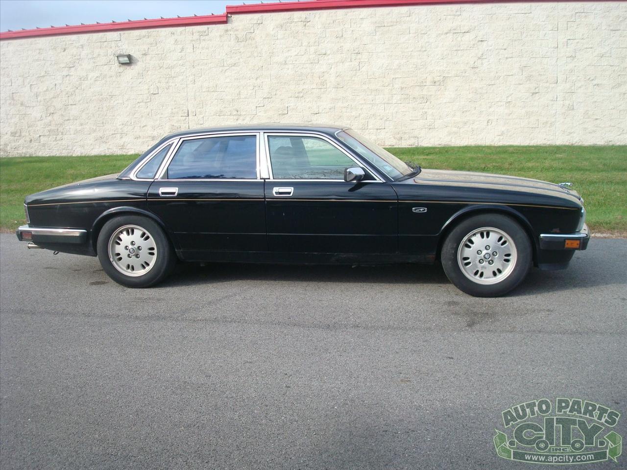 Jaguar XJ Sedan XJ6 1994