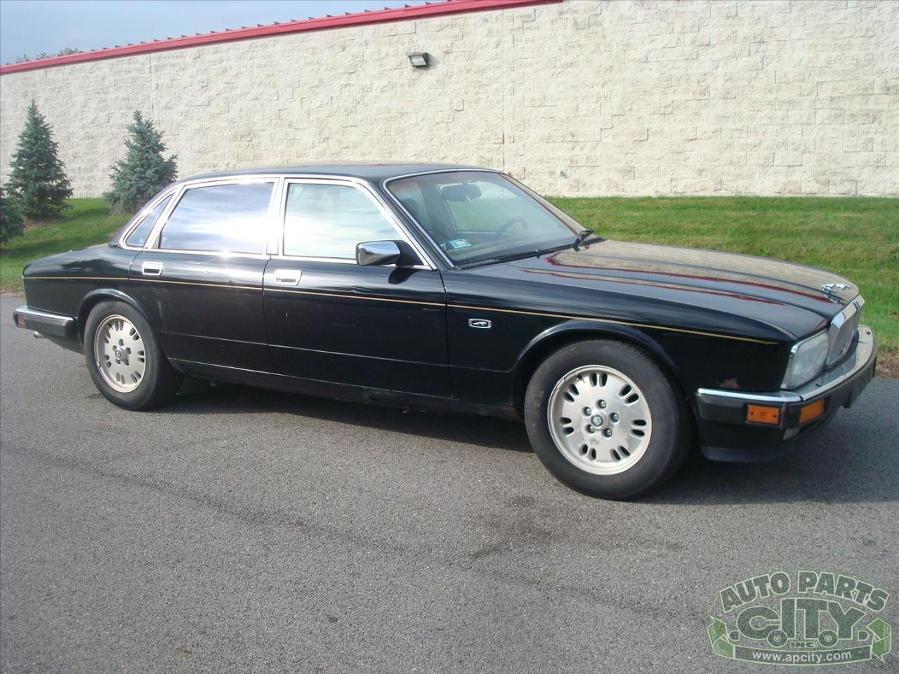 Jaguar XJ Sedan XJ6 1994