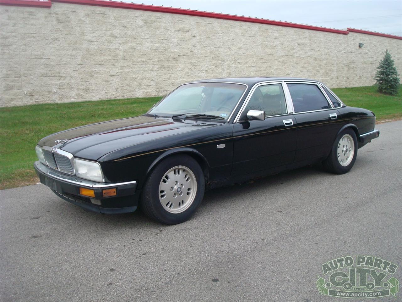 Jaguar XJ Sedan XJ6 1994