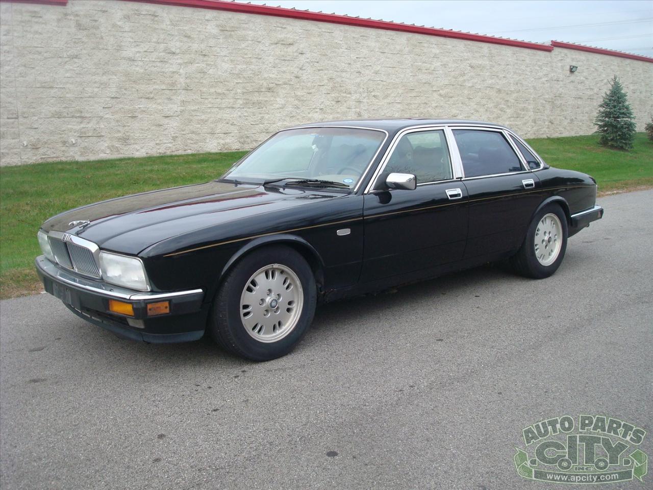 Jaguar XJ Sedan XJ6 1994