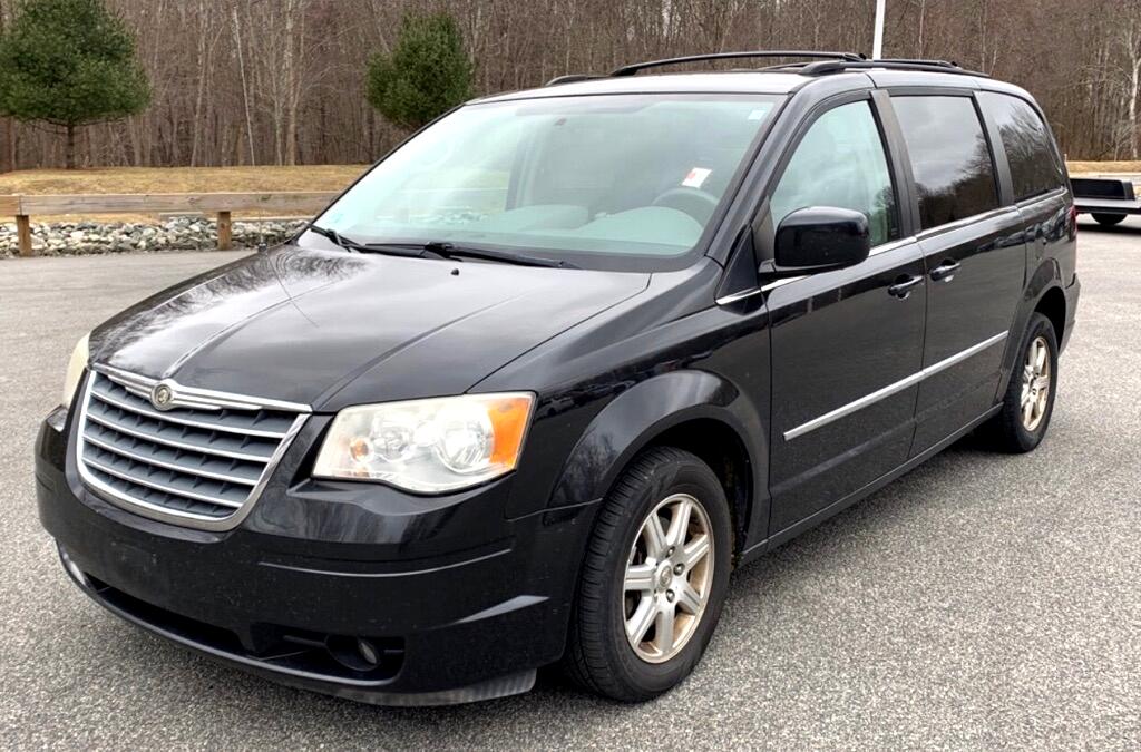 2010 Chrysler Town & Country TOURING