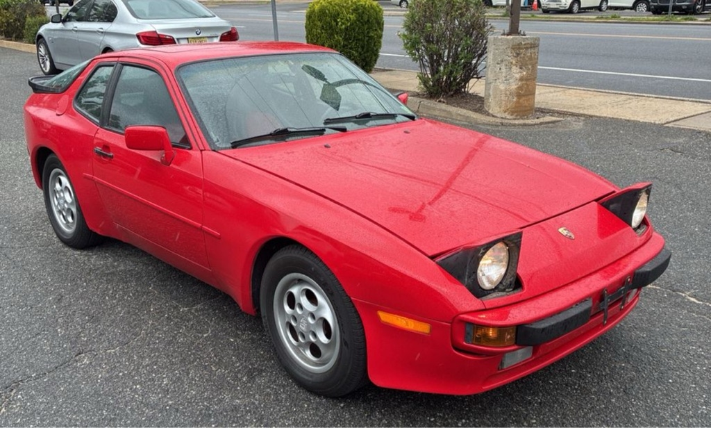 1987 Porsche 944 Base