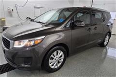 2016 Kia Sedona 