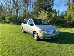 2002 Toyota Sienna 