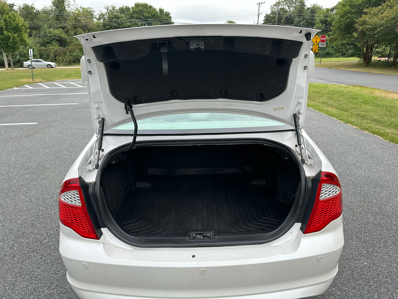 Ford Fusion I4 SEL 2011