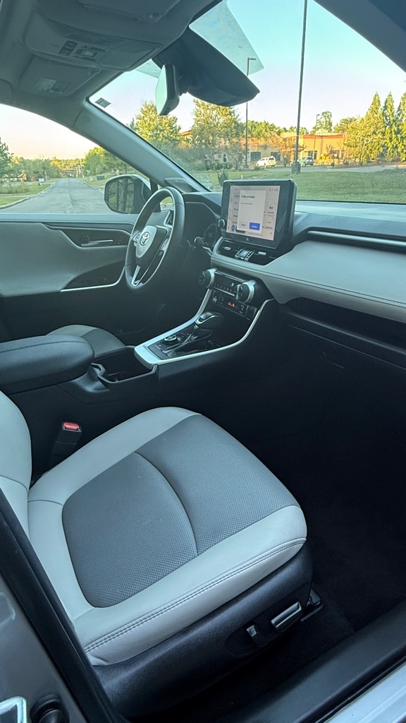 Toyota RAV4 Hybrid Limited 2023