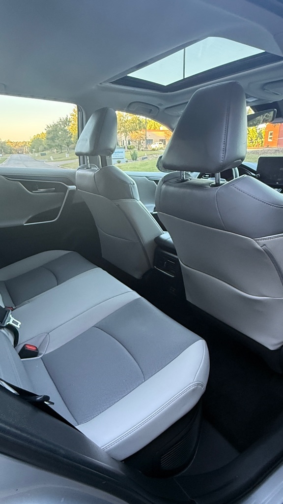 Toyota RAV4 Hybrid Limited 2023