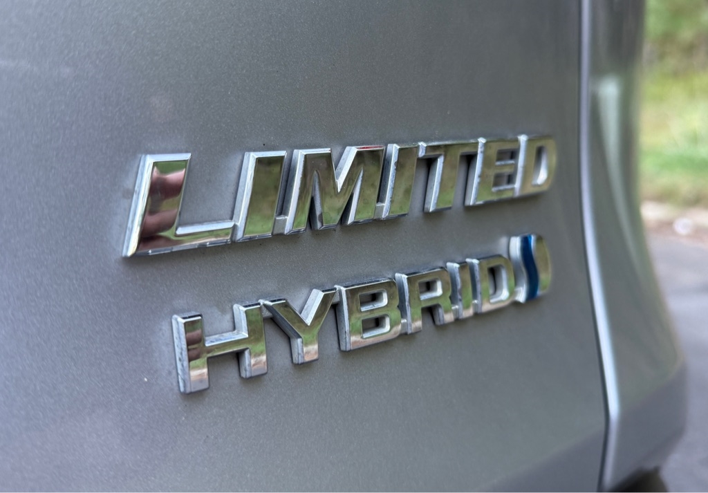 Toyota RAV4 Hybrid Limited 2023