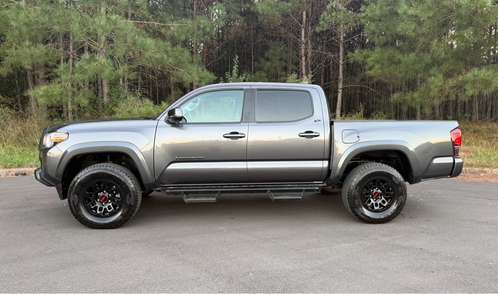 Toyota Tacoma SR5 Double Cab 4WD V6 2023 Toyota Tacoma SR5 Double Cab 4WD V6 2023