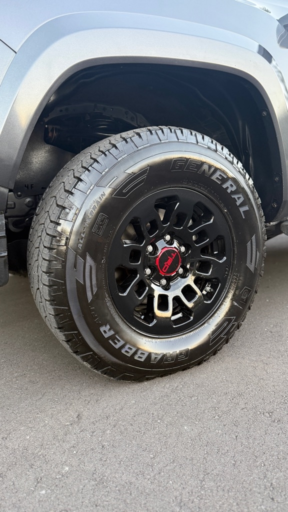 Toyota Tacoma SR5 Double Cab 4WD V6 2023 Toyota Tacoma SR5 Double Cab 4WD V6 2023