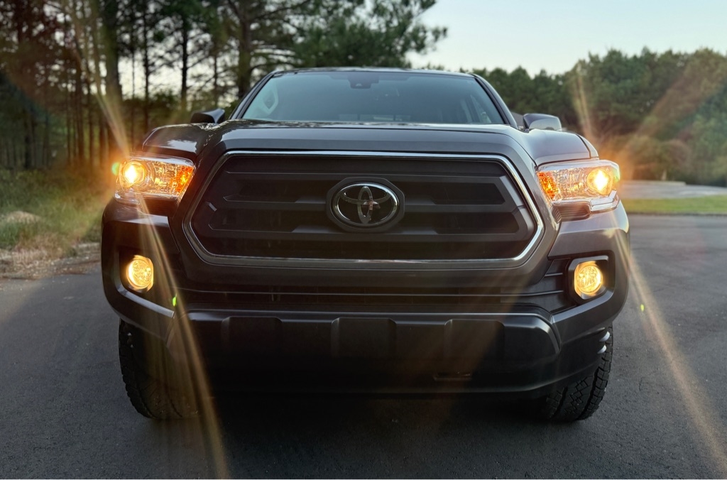 Toyota Tacoma SR5 Double Cab 4WD V6 2023 Toyota Tacoma SR5 Double Cab 4WD V6 2023