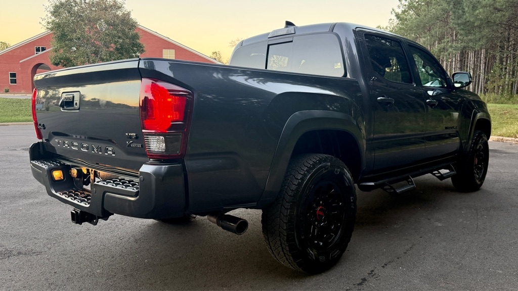 Toyota Tacoma SR5 Double Cab 4WD V6 2023 Toyota Tacoma SR5 Double Cab 4WD V6 2023