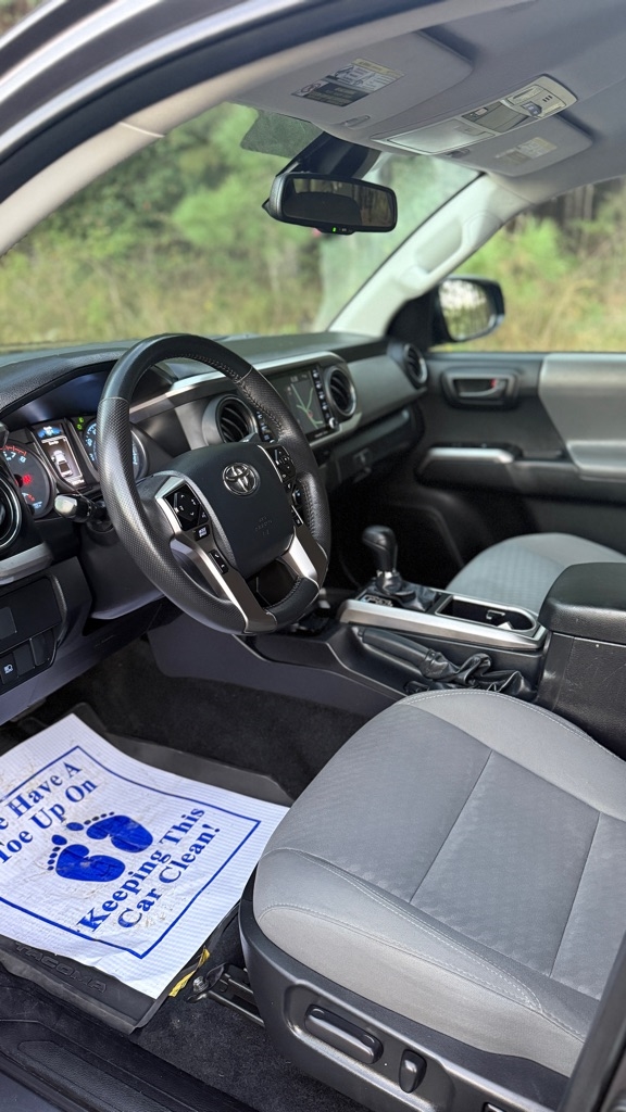 Toyota Tacoma SR5 Double Cab 4WD V6 2023 Toyota Tacoma SR5 Double Cab 4WD V6 2023