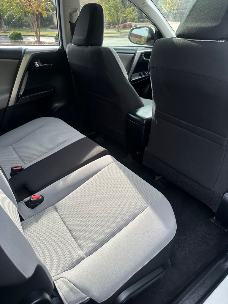 Toyota RAV4 XLE FWD 2018