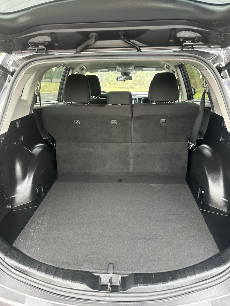 Toyota RAV4 LE AWD 2018