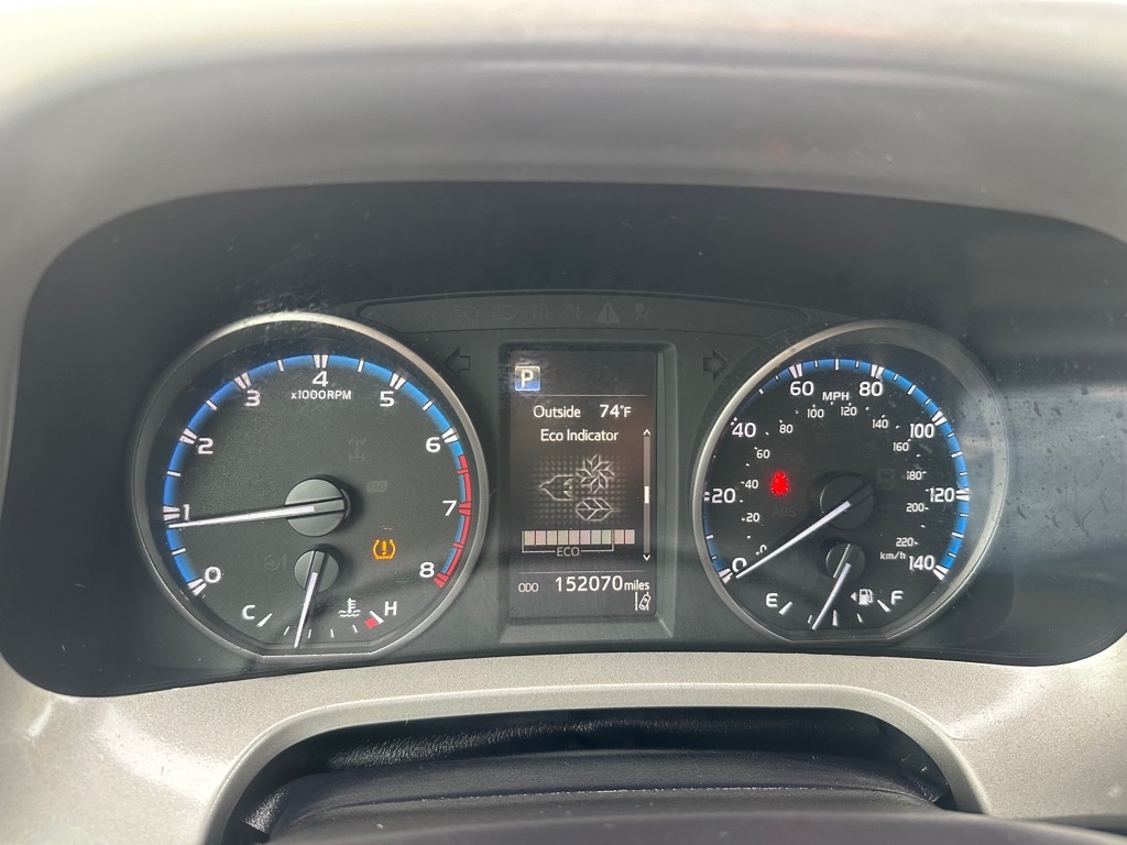 Toyota RAV4 LE AWD 2018