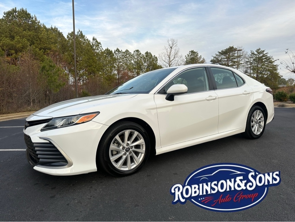 2022 Toyota Camry LE
