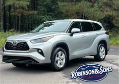 2022 Toyota Highlander Hybrid 