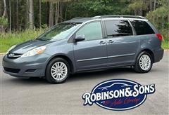 2010 Toyota Sienna 
