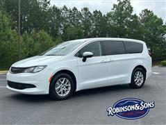 2023 Chrysler Voyager 