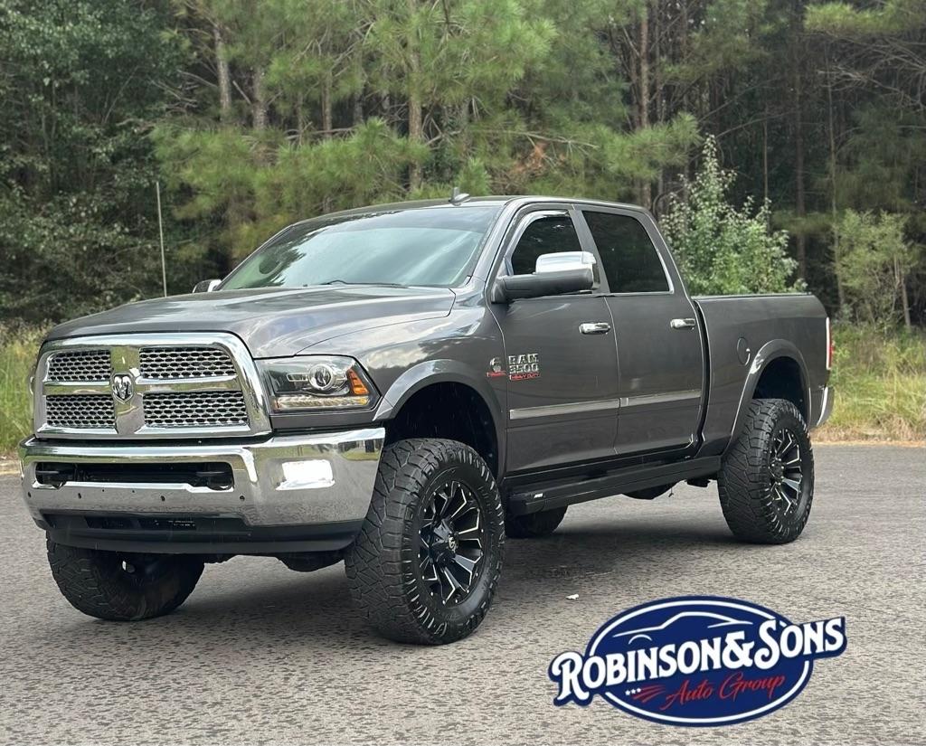 2015 RAM 3500 Laramie Crew Cab SWB 4WD