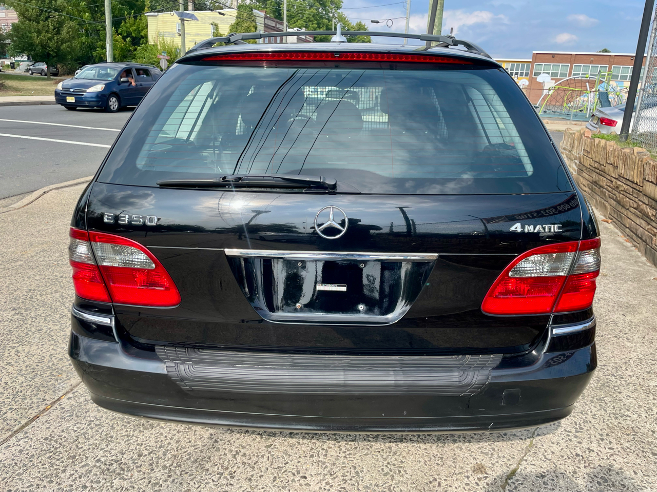 2009 Mercedes Benz E Wagon 4MATIC photo 3