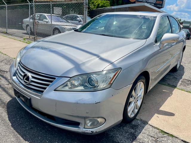 Silver 2012 Lexus ES Sedan Front-Wheel Drive 7-Speed Automatic