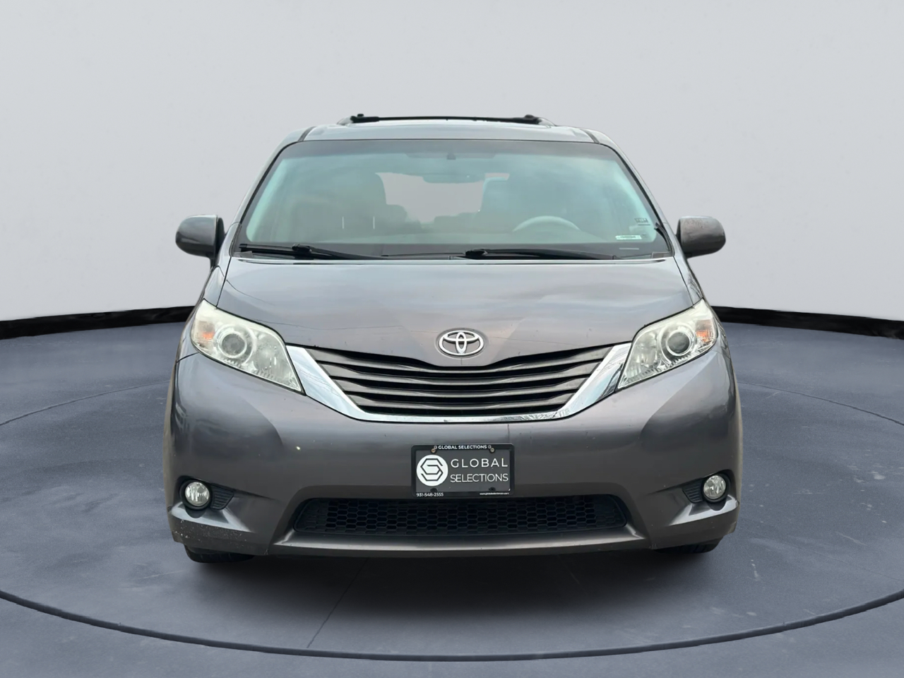 Toyota Sienna XLE FWD 8-Passenger V6 2014