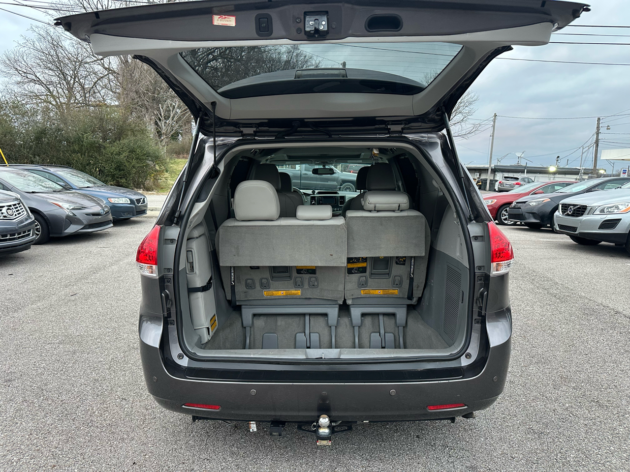 Toyota Sienna XLE FWD 8-Passenger V6 2014