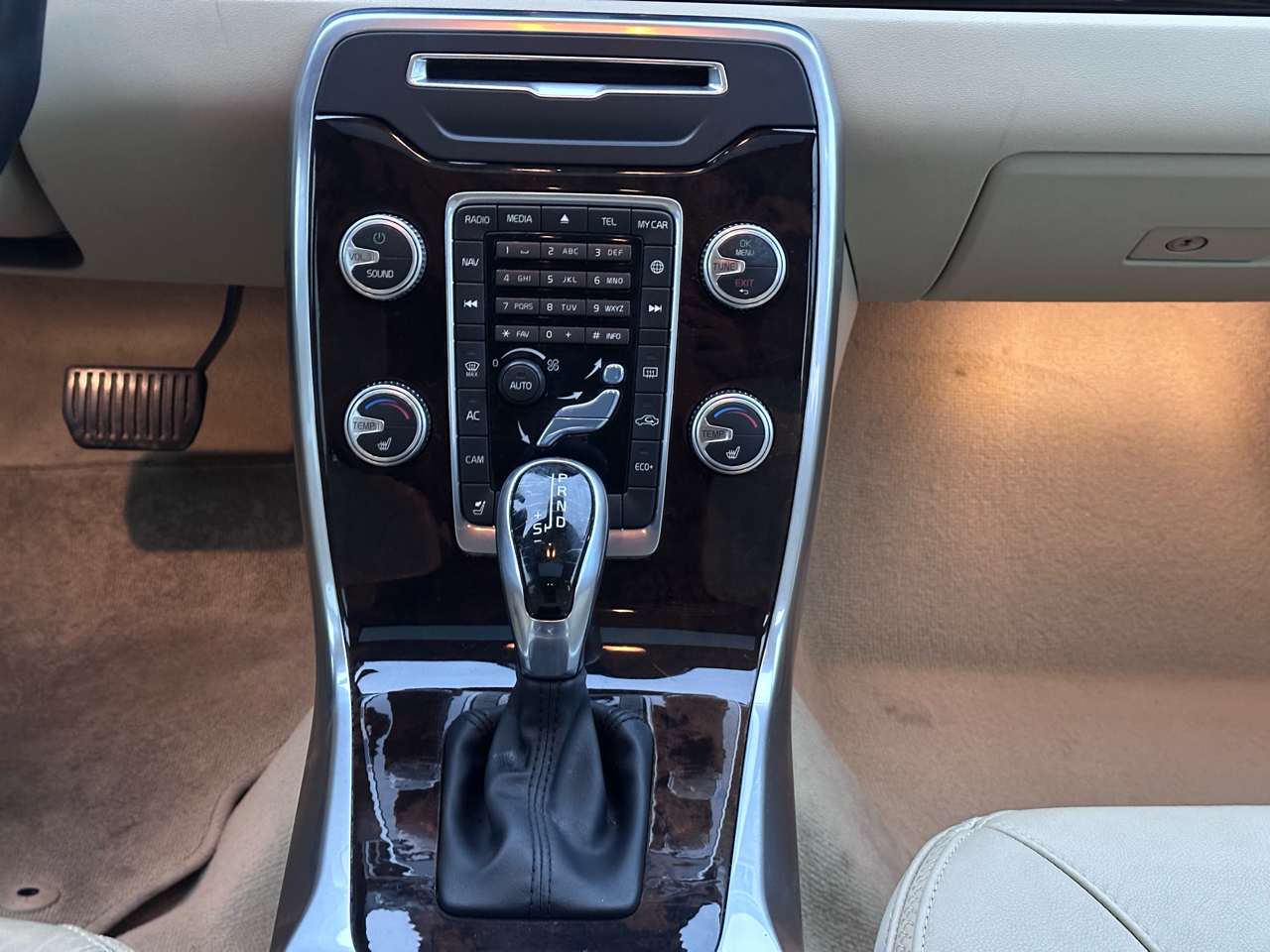 Volvo XC70 2.0 T5 Premier 2016