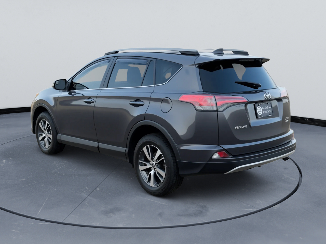 Toyota RAV4 XLE AWD 2017