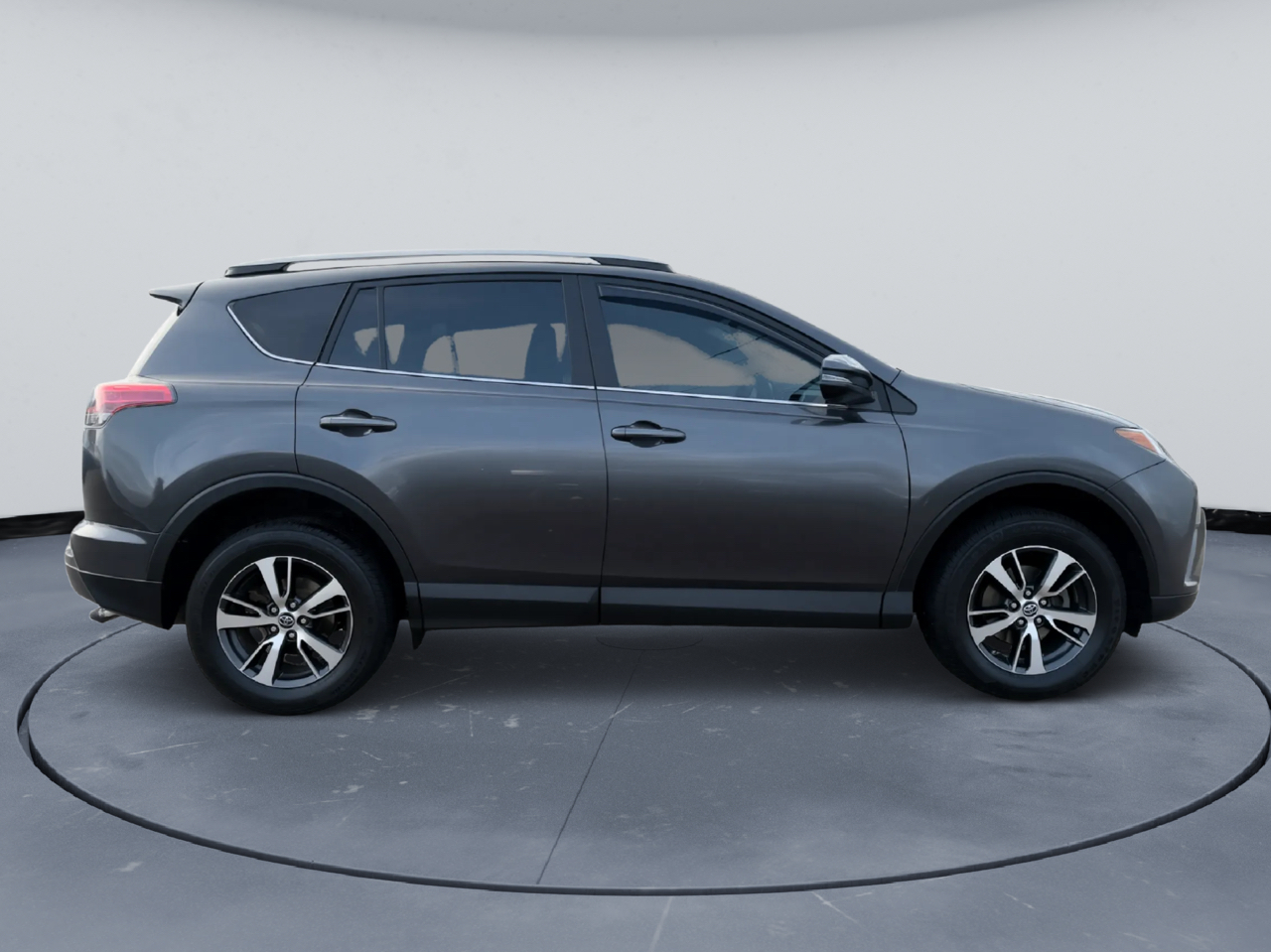 Toyota RAV4 XLE AWD 2017