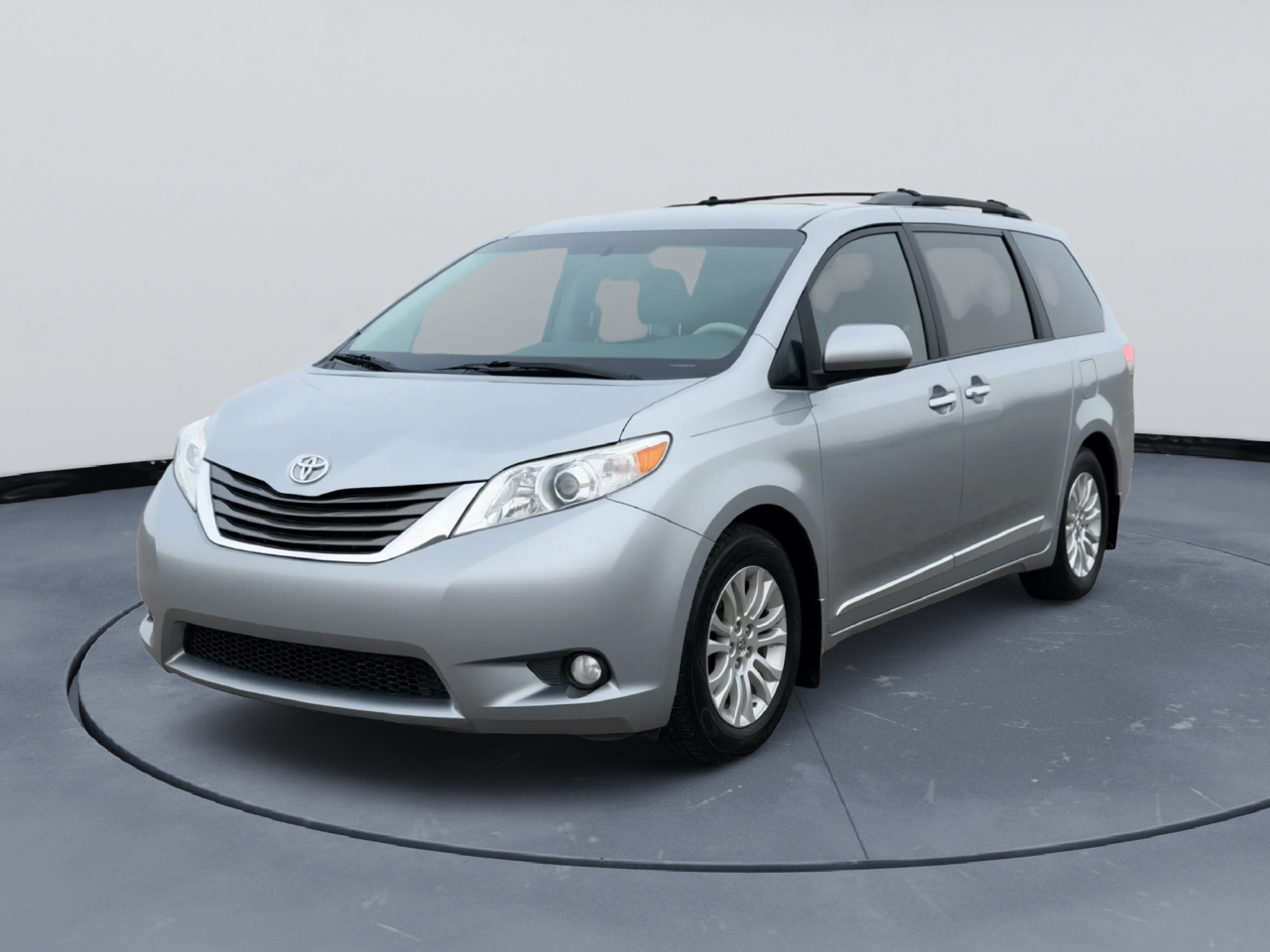 Toyota Sienna XLE FWD 8-Passenger V6 2014