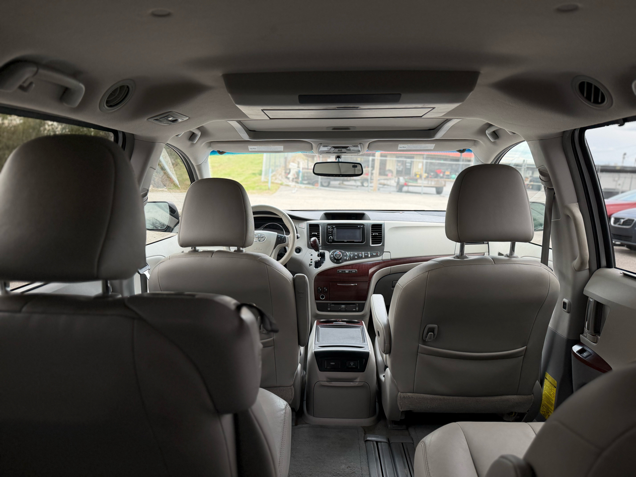 Toyota Sienna XLE FWD 8-Passenger V6 2014