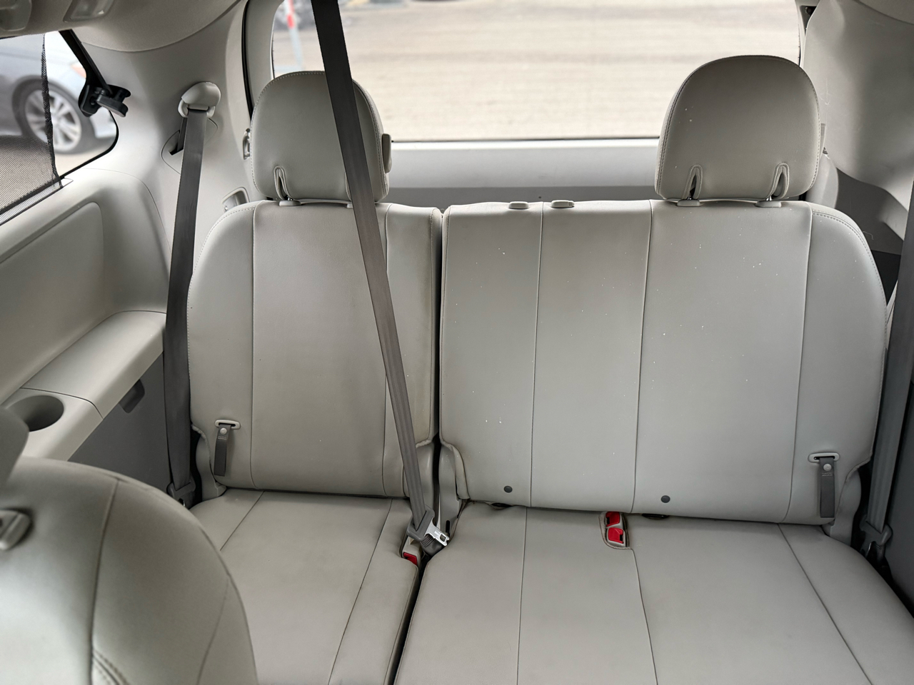 Toyota Sienna XLE FWD 8-Passenger V6 2014